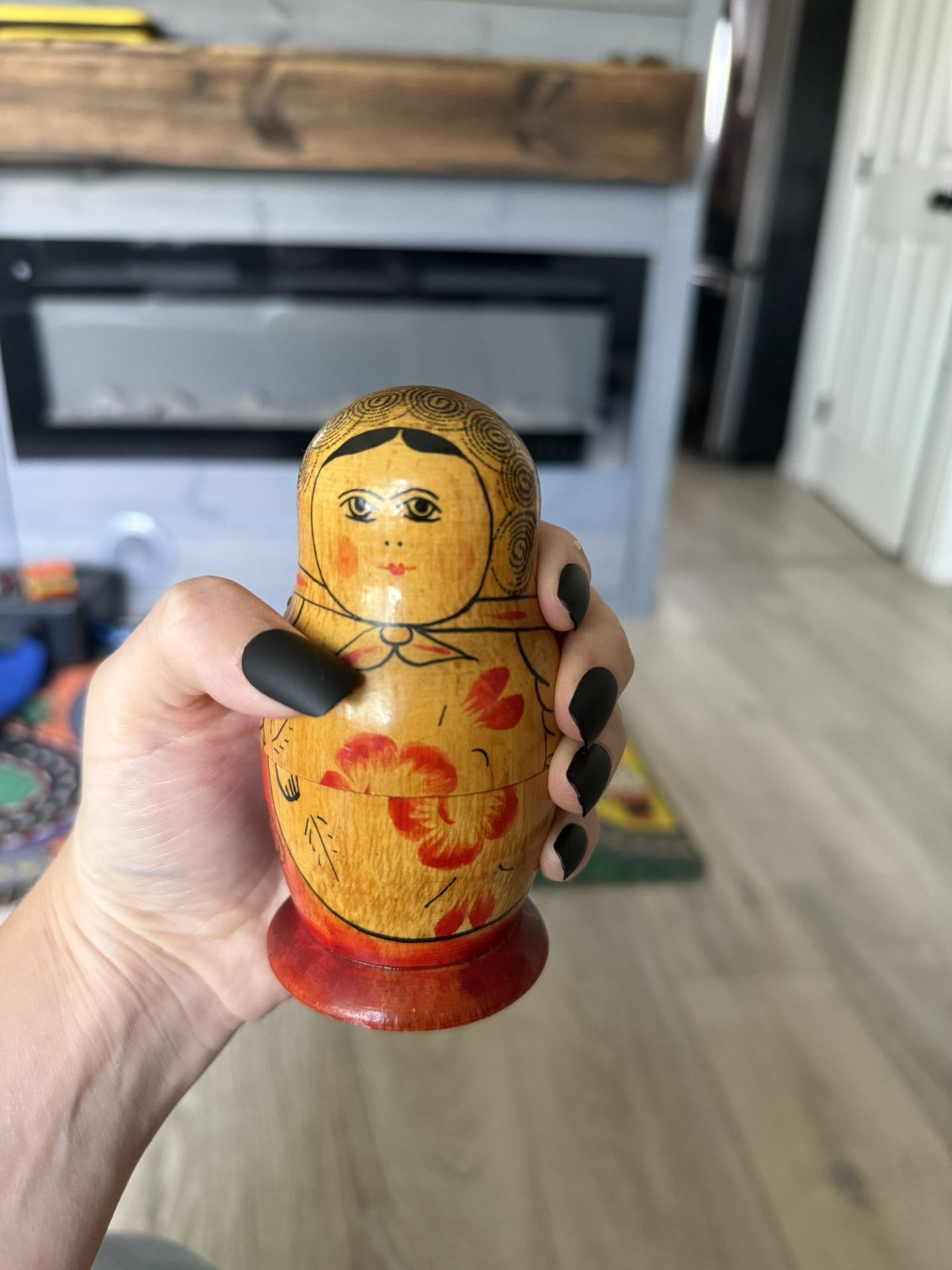 Vintage Hand painted Russian nesting dolls set of 3. 