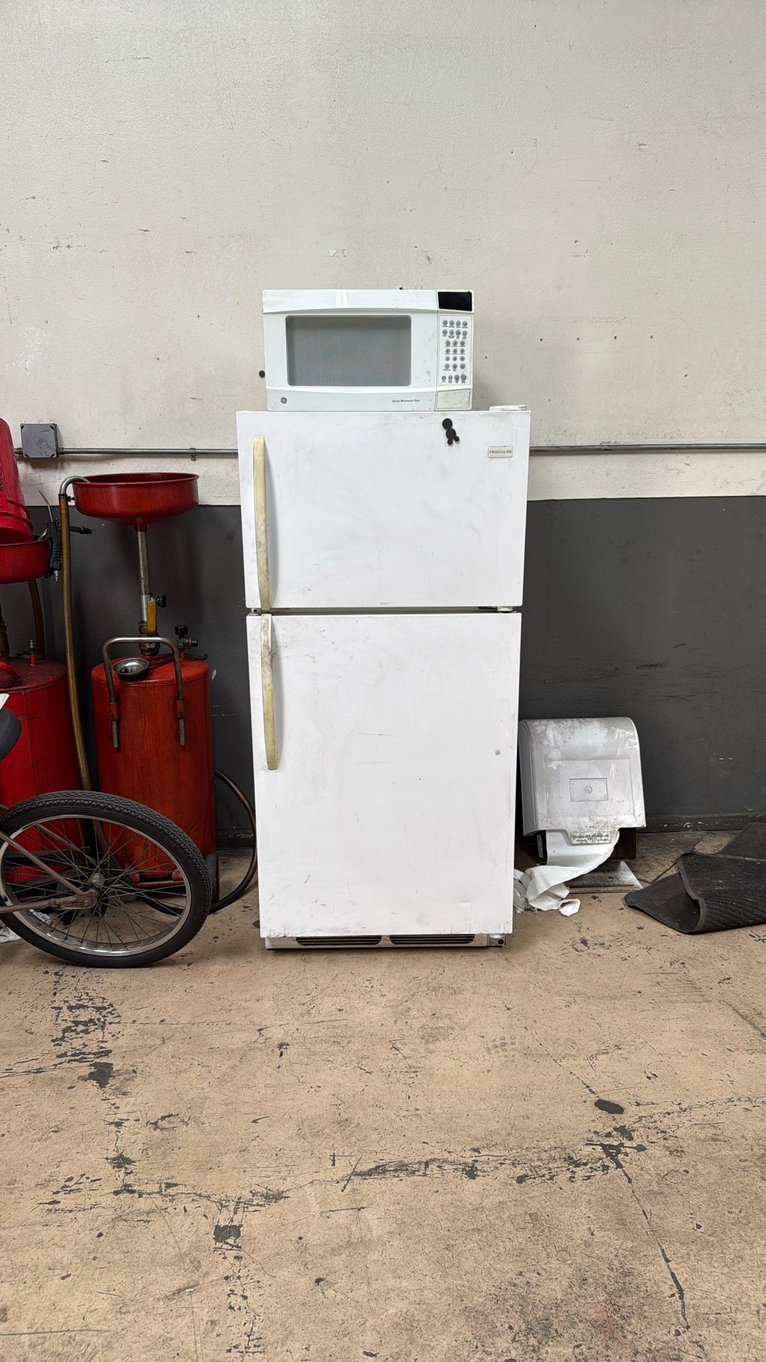 FREE working fridge and microwave 