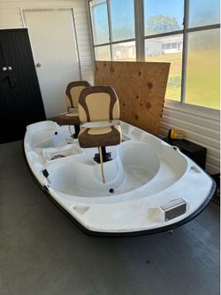 Pelican Boat
