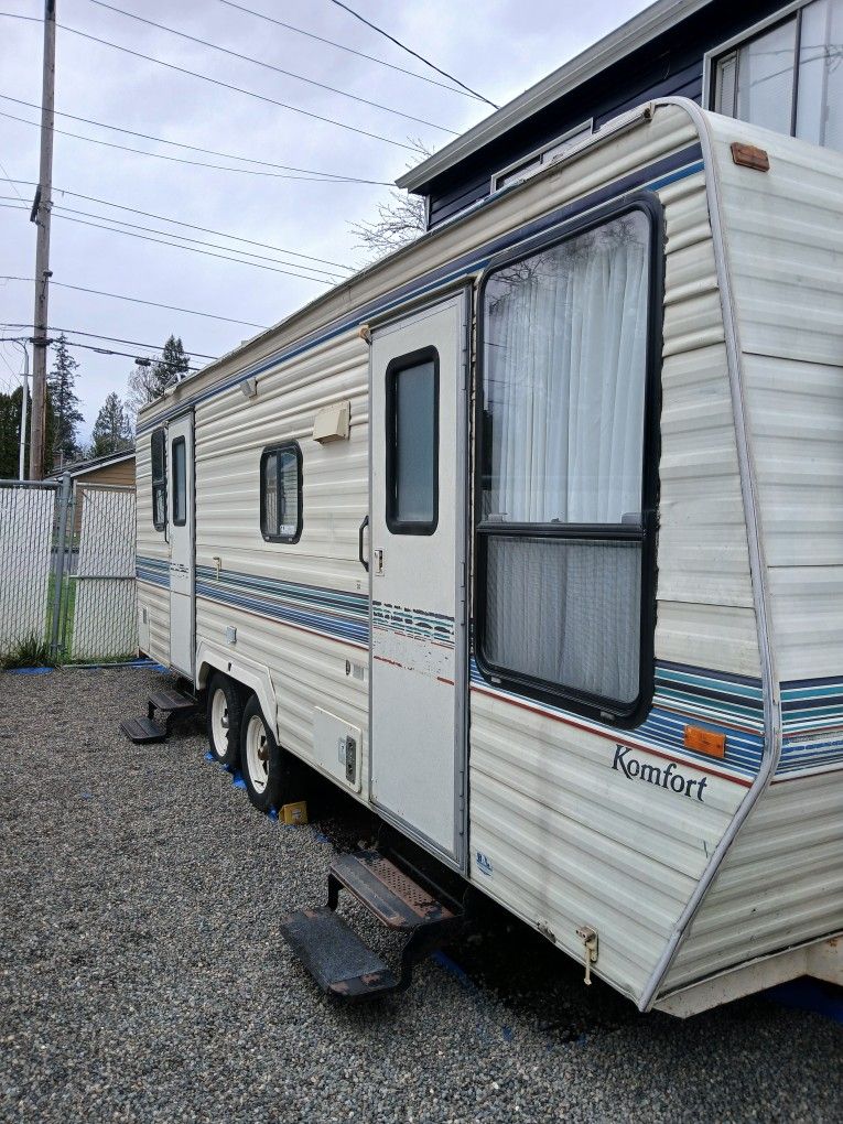 1994 KOMFORT RT