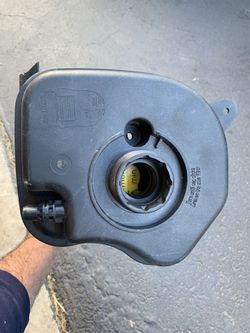 BMW X5 Coolant Reservoir