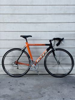 KHS Flite 900 Road Bike
