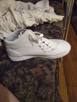 Men's High Top Tennis Shoes Men's Size 10.5