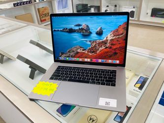 MacBook Pro 2016 16gb ram 512gb ssd