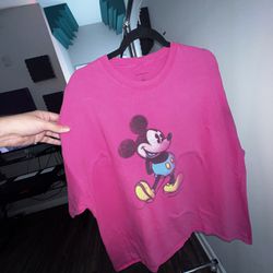 Vintage Mickey Mouse pink t shirt