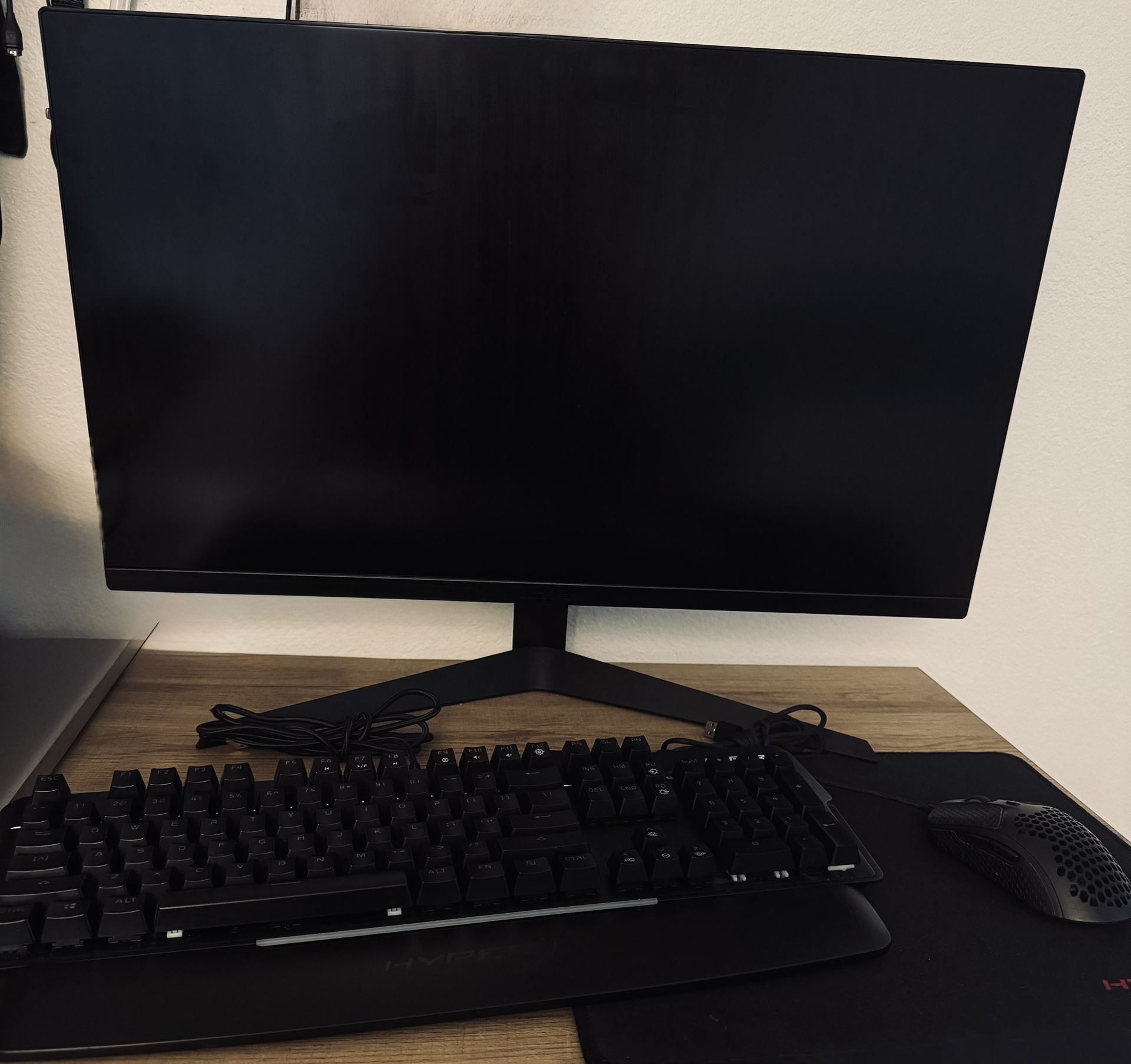 LG ULTRAGEAR 27” Bundle