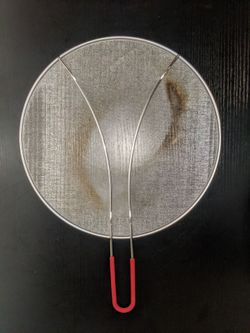 Pan splatter guard, pan splatter screen,