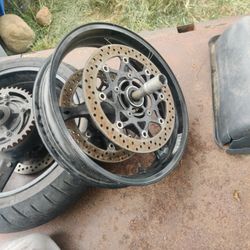 06-07 Gsxr 750 Rim Front $120