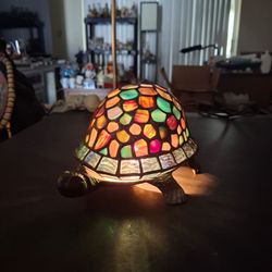 Dale Tiffany Blue Accent Lamp, Antique Bronze Base W/Art Glass Mosaic Shade 8.75"L X 4.25"W X 5.5"H
