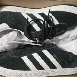 New Adidas Gazelle Black/White Size 7 Mens
