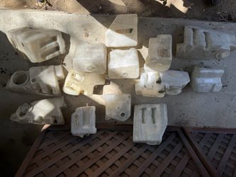 14 Windshield Washer Tanks For Variety Of Older Mercedes Benz Models