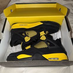 Jordan 4 thunder size 13