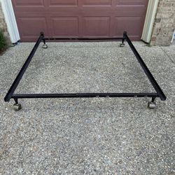 Queen / Full / Twin Adjustable Bed Frame