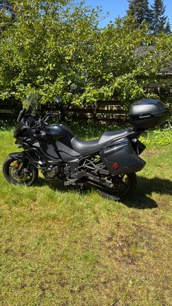 Rare 2015 Kawasaki Versys 1000 low miles $8,000obo