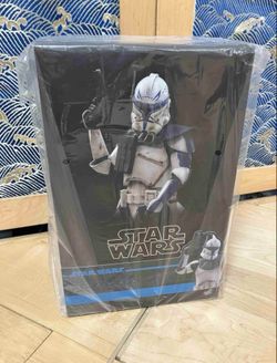 Hot Toys "Star Wars: Ahsoka" Captain Rex