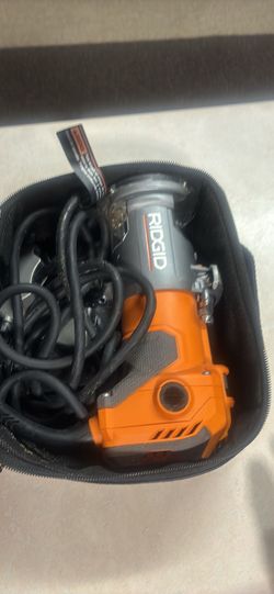 4.3 4.3 de 5 estrellas (56) Ridgid Enrutador de ajuste de potencia compacto con cable de 5.5 amperios con dial de ajuste micro R24012 (renovado)