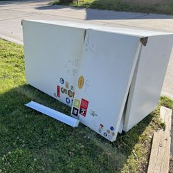 Free Working Fridge