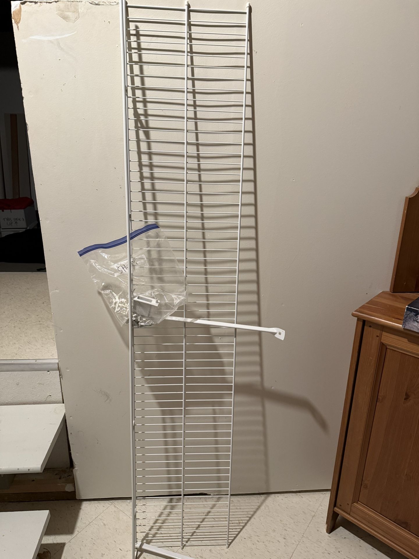 Closet/storage Wire Shelf And Hardware 