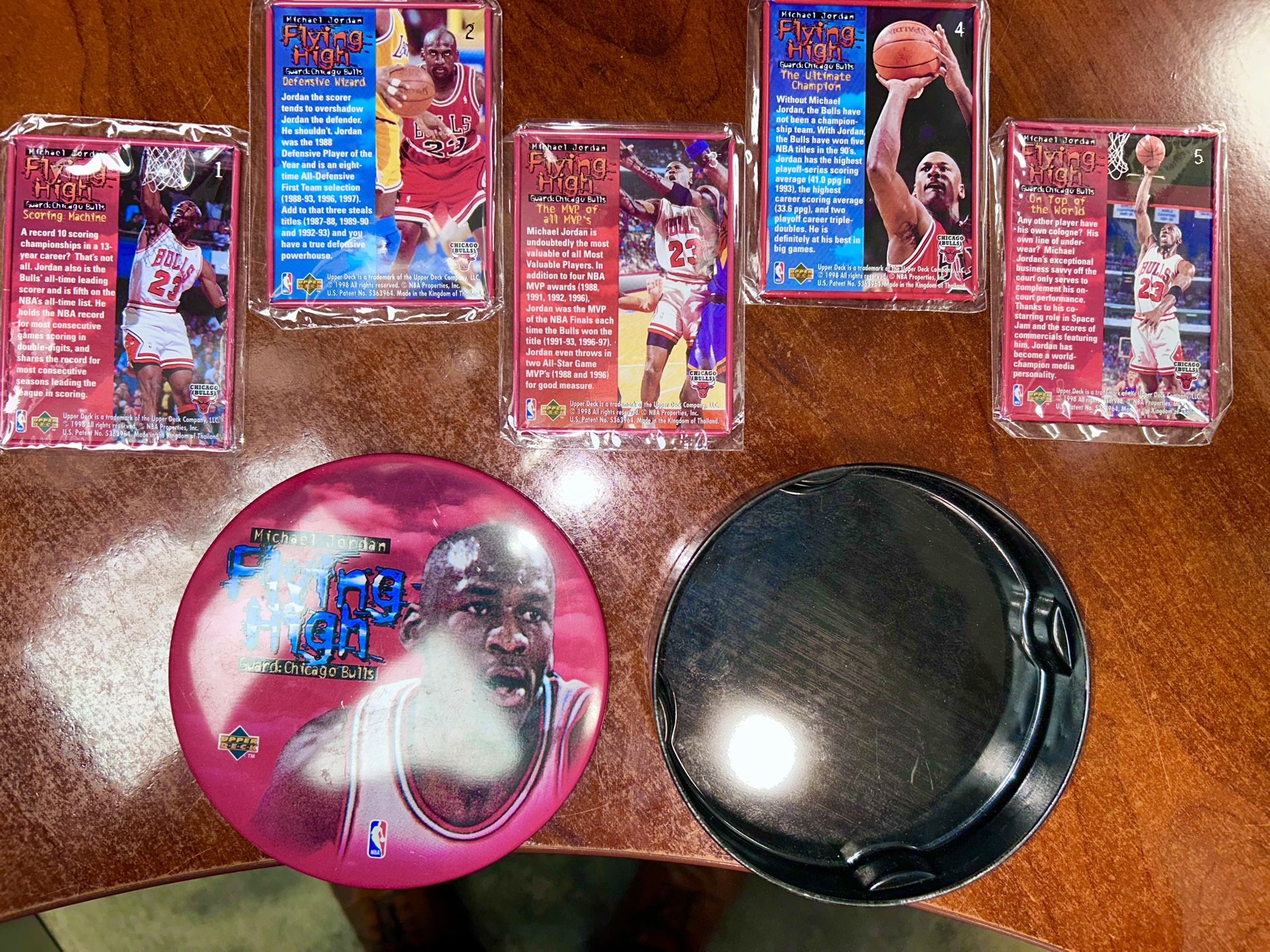 VTG Michael Jordan 1998 Upper Deck Flying High Collector Metal 5 Sports Card