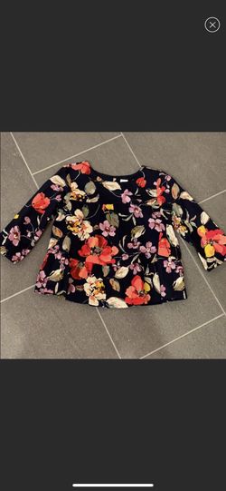 Gap girls flower blouse. Size S