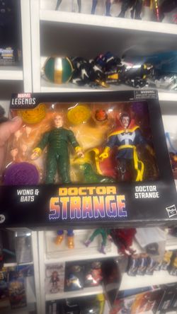 Marvel legends dr strange and wong