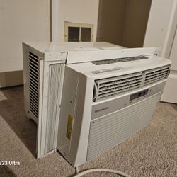 Frigidaire Air Conditioner 6,000 BTUs