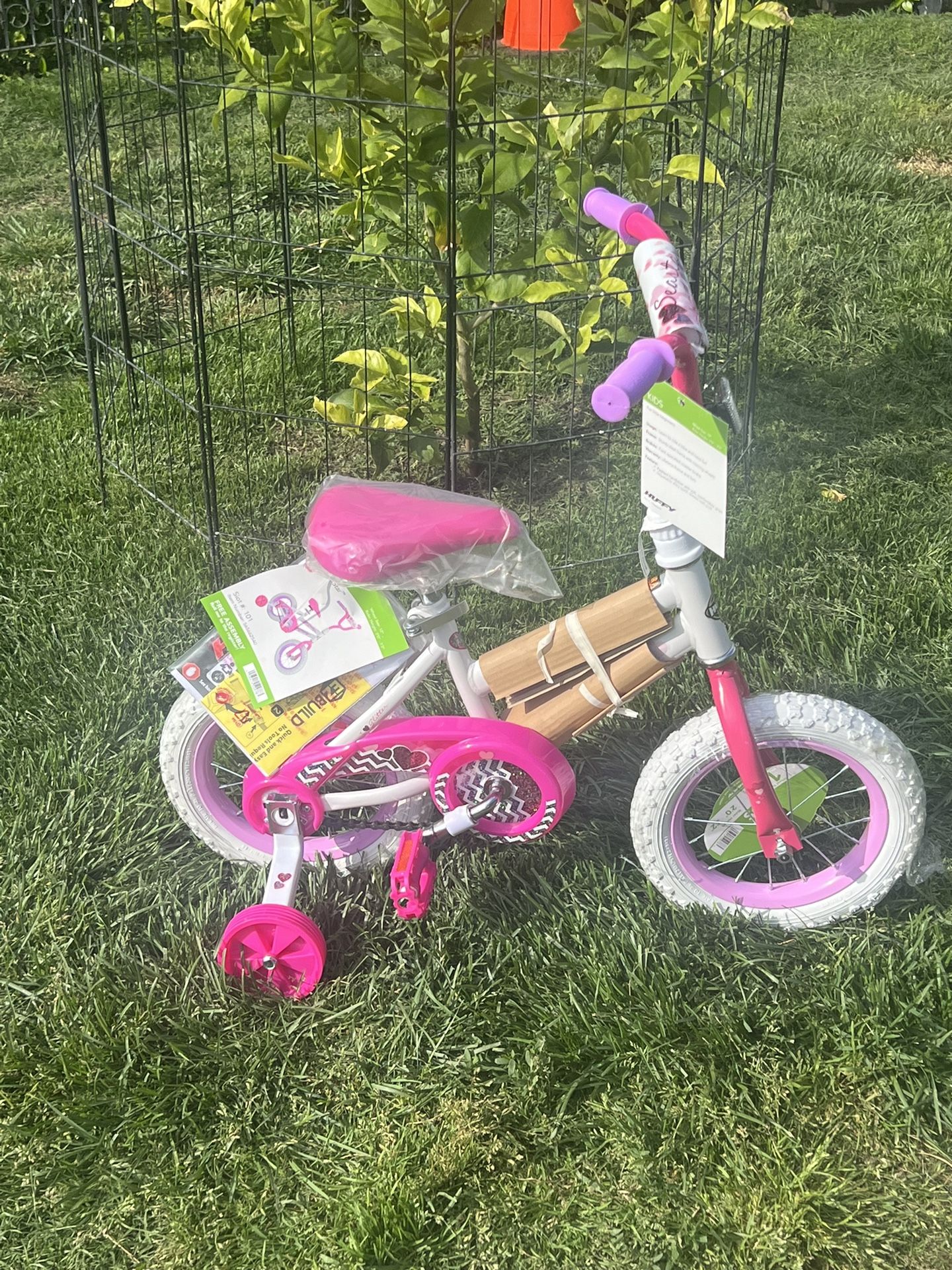 GIRLS TODDLER BIKE