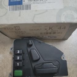 MERCEDES BENZ A140 820 05 10 SWITCH, SEAT, ADJUST