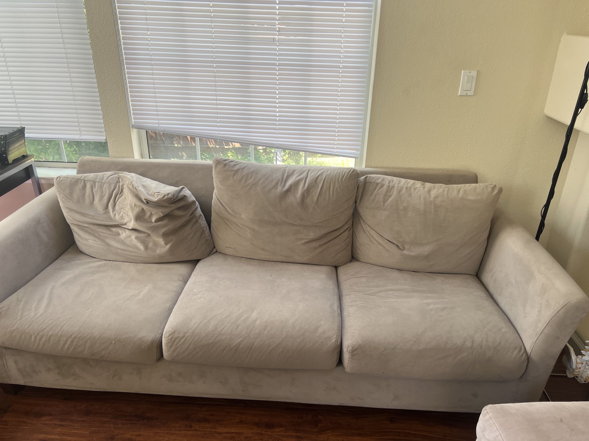 (2) Free Couches