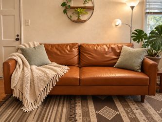 Beautiful cognac/caramel brown couch