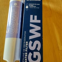 GE Appliances Refrigerator Replacement Water Filter For GE GSWF