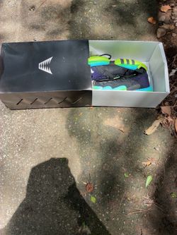 Anthony Edward’s shoes
