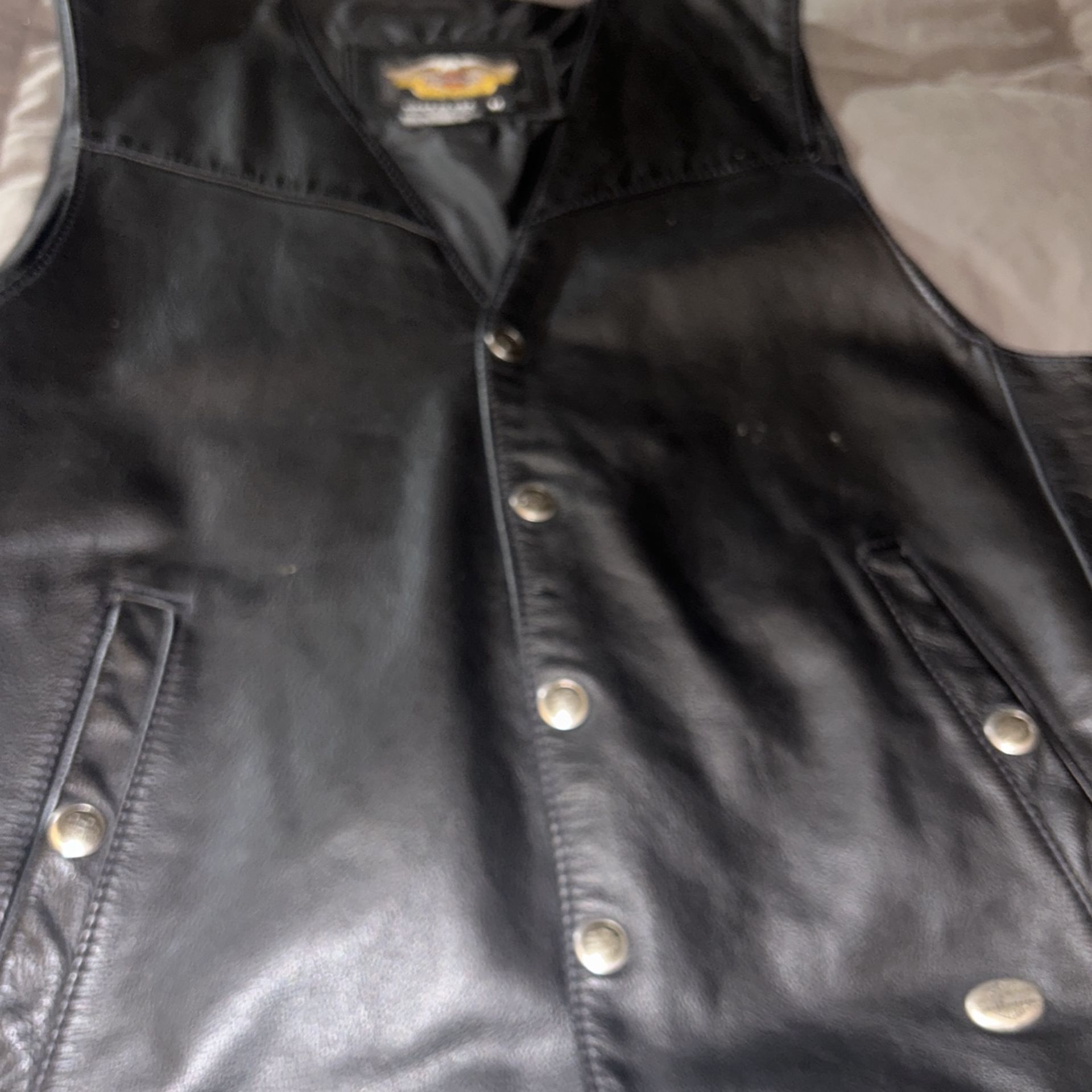 Medium leather new Harley Davidson vest
