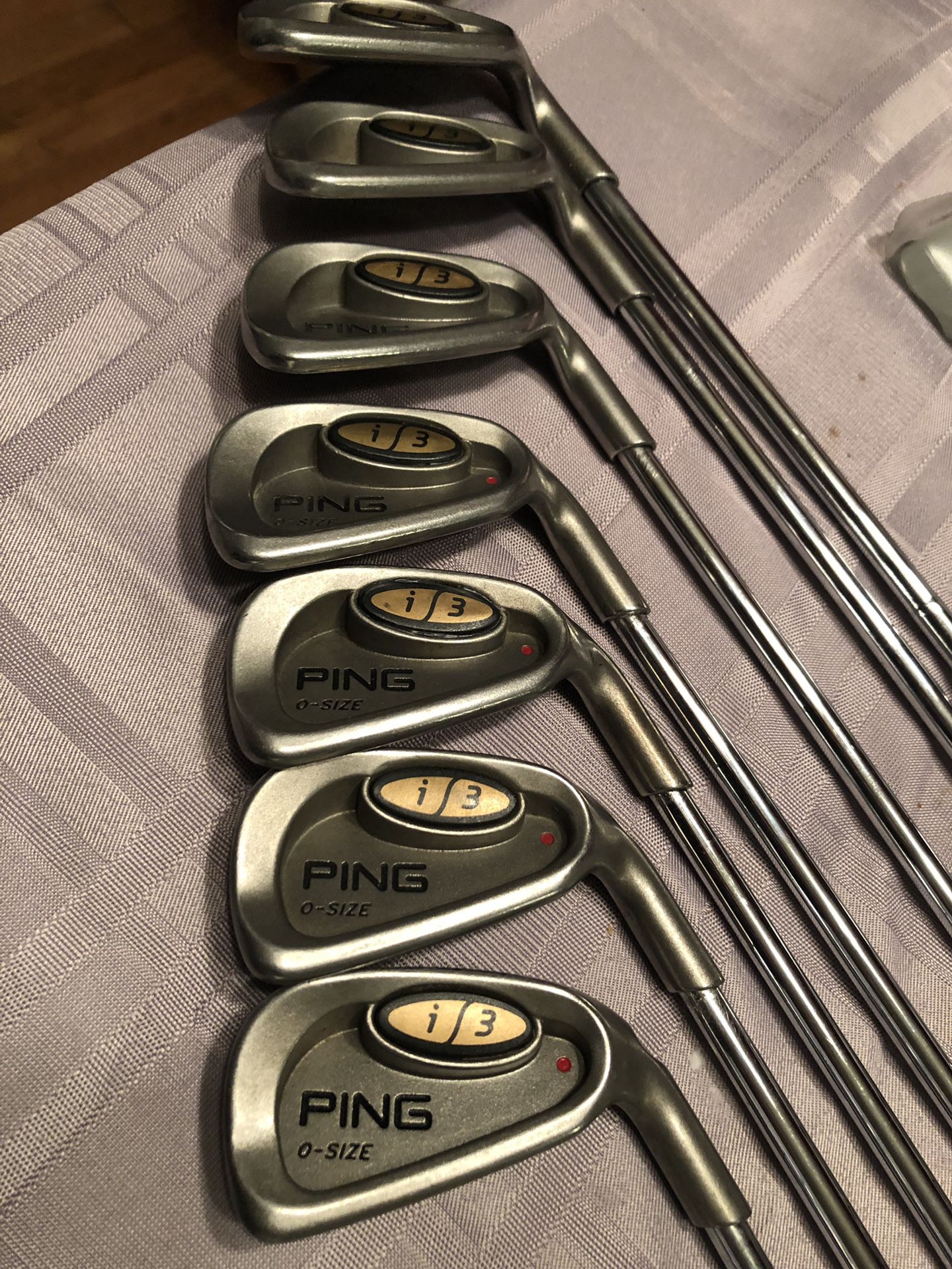 Ping i 3. Irons hardy used pw-4. Steel shafts red dot