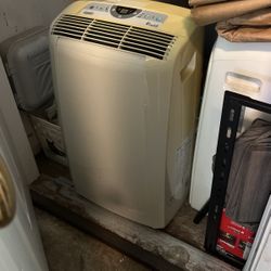 12000 BTU Portable Air Conditioner 