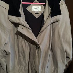 Slightly Used 3x Ladies Plus Size Coat. 3/4 Length $25.00 