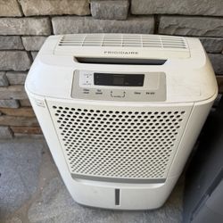 Frigidaire Dehumidier