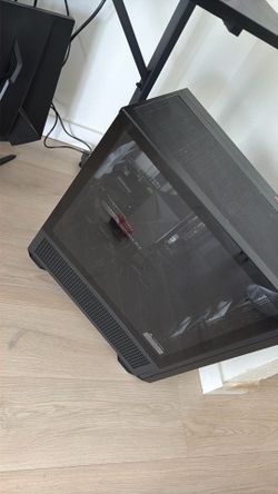 Gaming pc for sale comes with monitor