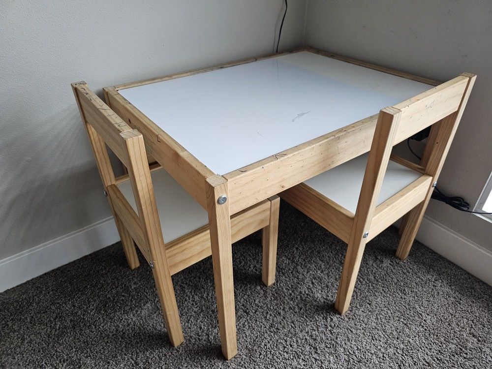Toddler Desk + 2 Chairs
