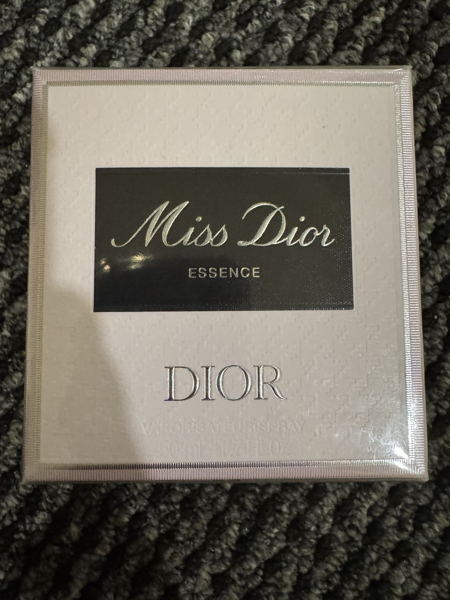 Miss Dior Essence For Womans New Sealed