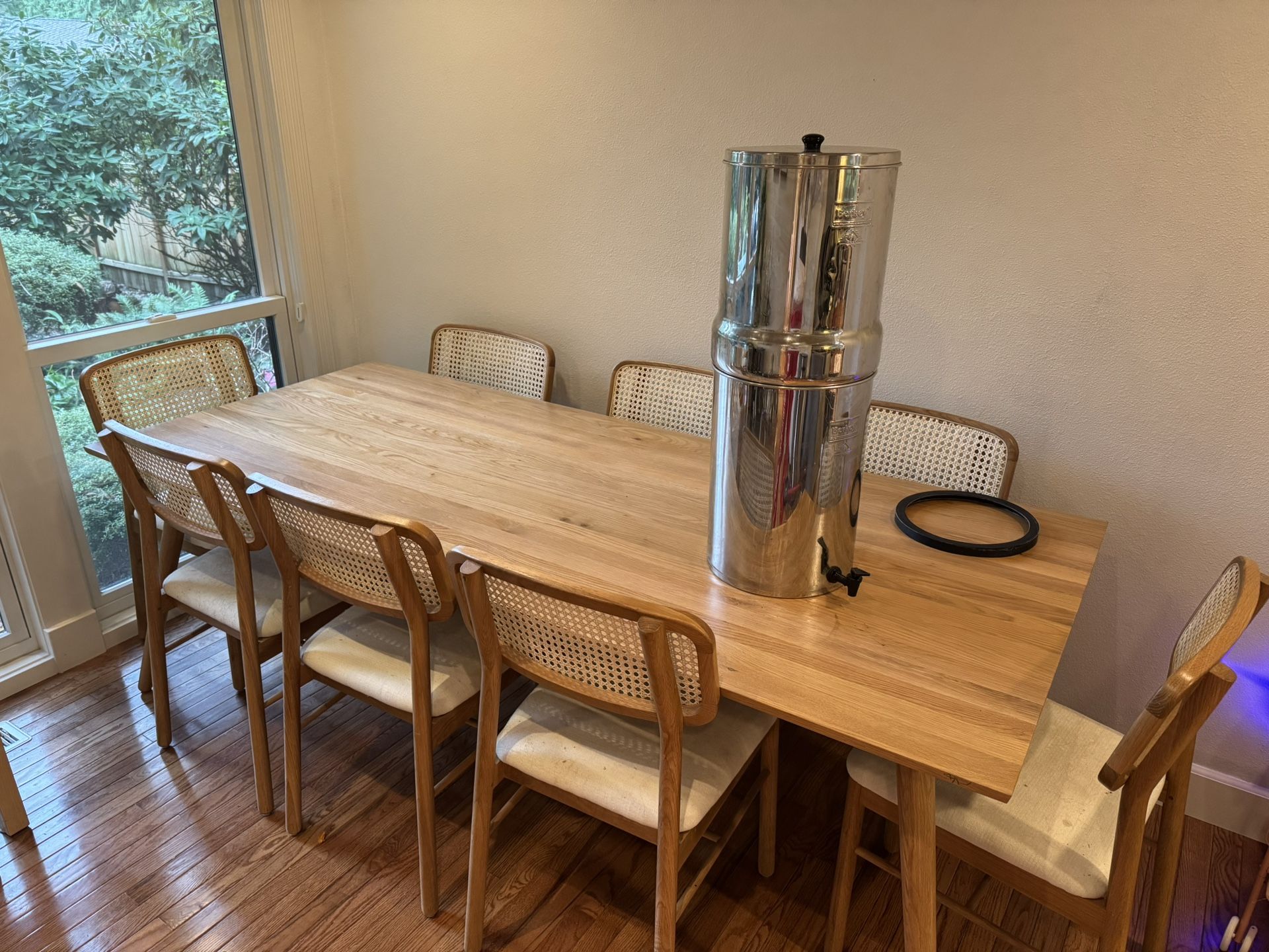 Article Dining Table