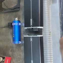 2 Kicker Amps And Extreme Capacitor 3.2