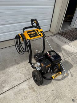 Dewalt 3600 psi with Honda motor Our price $499