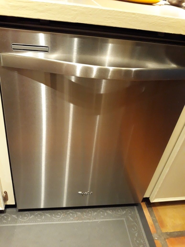 Whirlpool Dishwasher Model WDT720PADM2 for Sale in Inverness, FL OfferUp