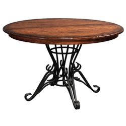 Vintage Nichols And Stone Co. Expanding Dining Table