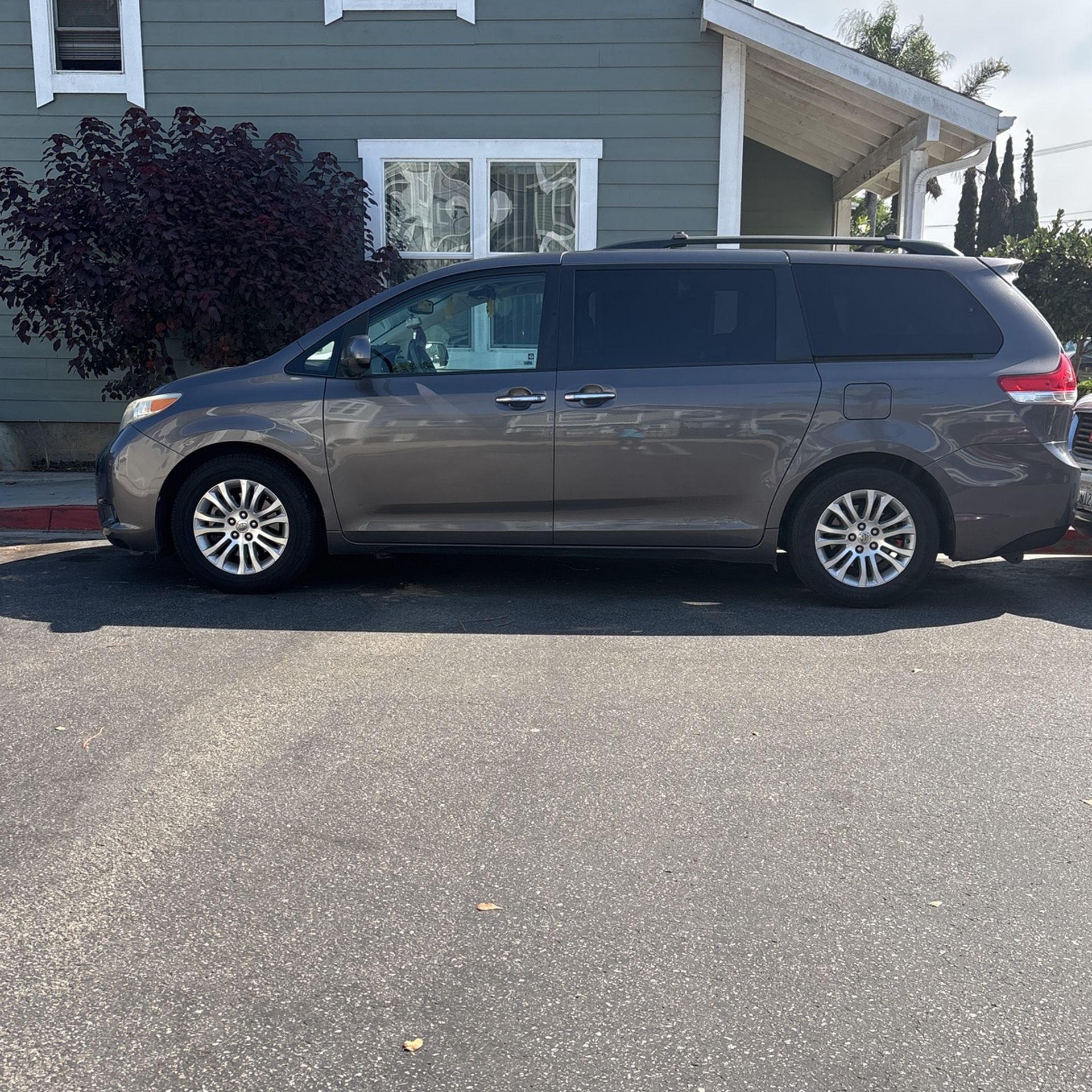 2011 Toyota Sienna