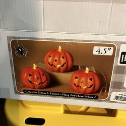 Halloween Decor