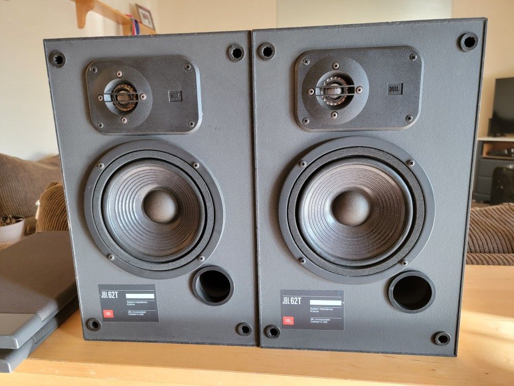 JBL 62t Bookshelf Speakers