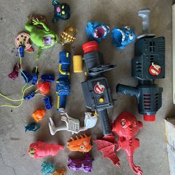 The Real Ghostbusters Figures and accessories