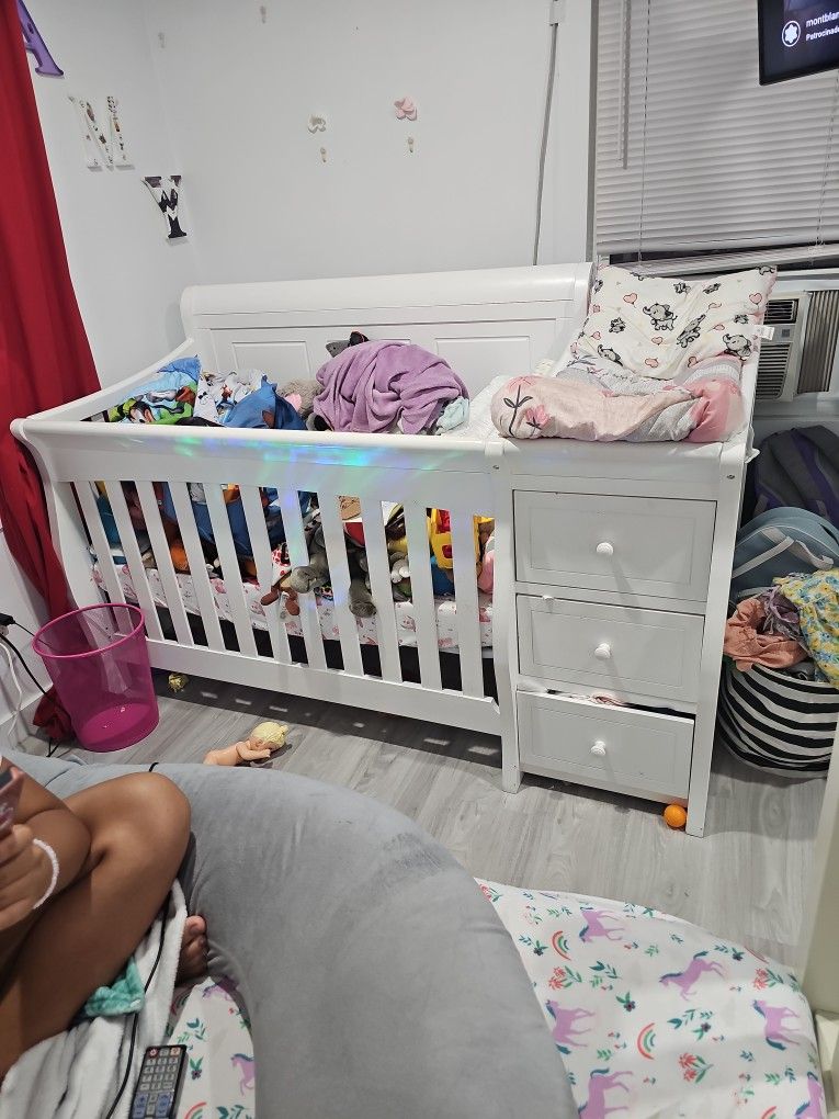 Baby Crib Nursery Furniture